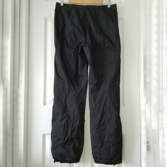 Mountain Hardwear Dry Q Nylon Wind Pants - Picture 2 of 14